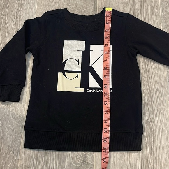 NWT Calvin Klein Black Sweatshirt - Size 3T - Picture 7 of 8